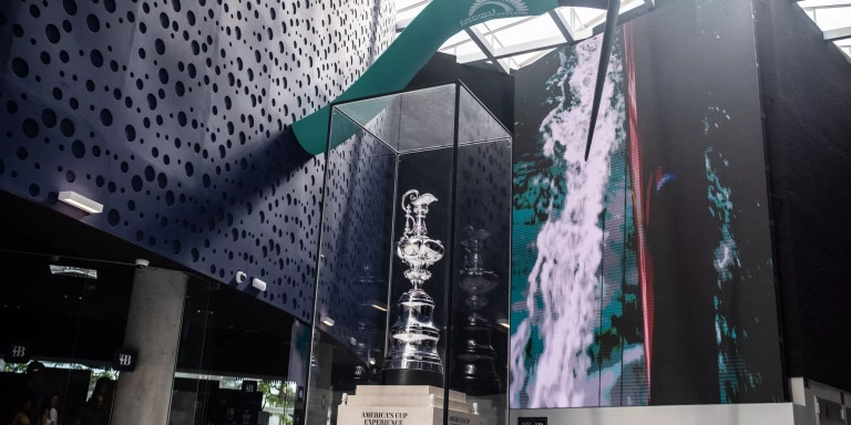 Réplica de la Copa América en el centro de divulgación / SIMÓN SÁNCHEZ