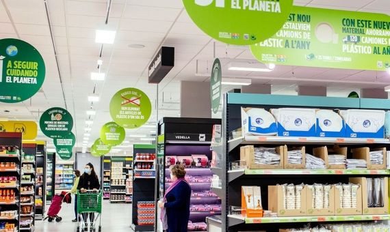 Las tiendas 6.25 de Mercadona venden productos de plástico reciclado y reciclables / MERCADONA