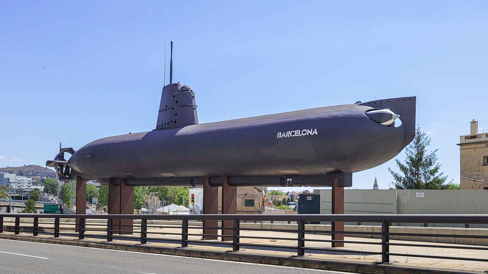 El submarino de Barcelona que se puede ver desde la ronda de Dalt