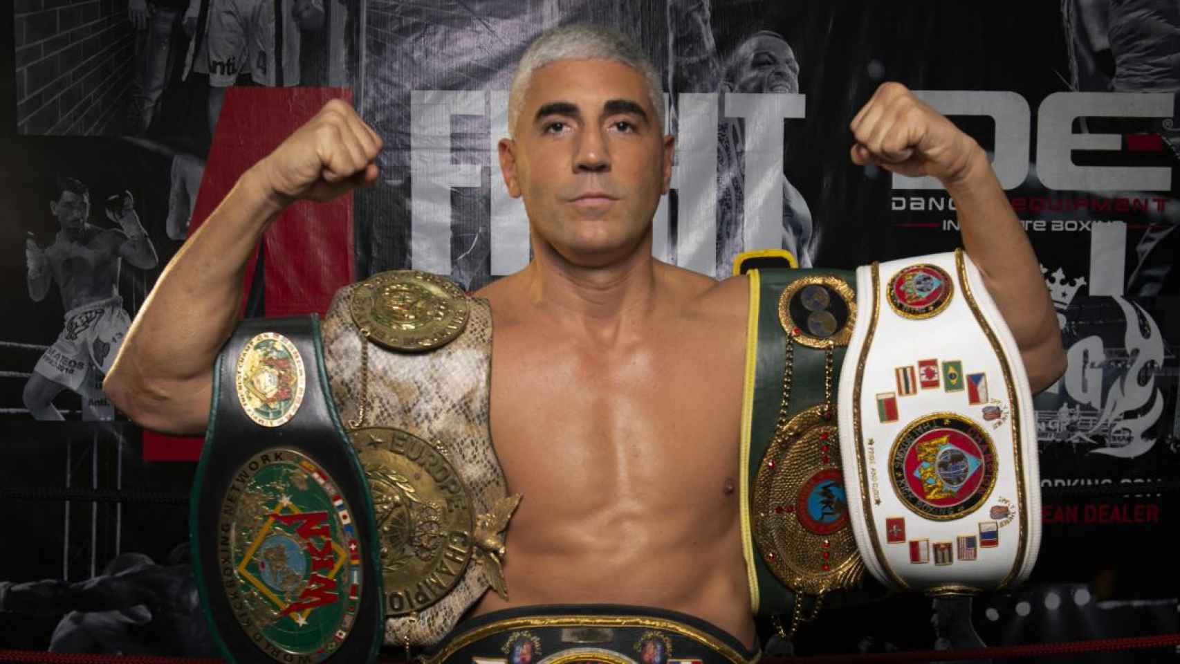 El cuatro veces campeón mundial de kickboxing y campeón de España de boxeo, César Córdoba