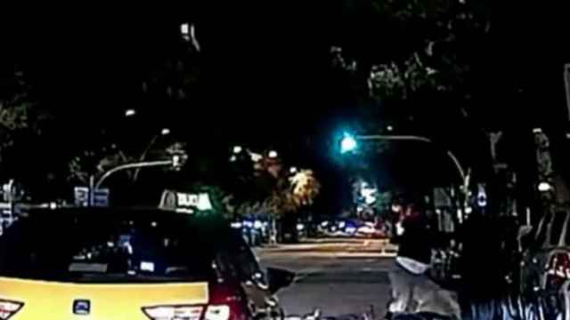 Un motorista mata a un taxista en Barcelona tras una discusión