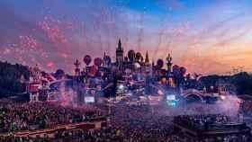 Escenario principal del Tomorrowland en una edición anterior
