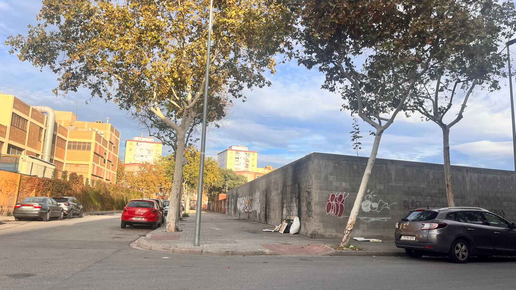 La calle Tardor, o calle crematorio, entre El Remei y Sant Roc