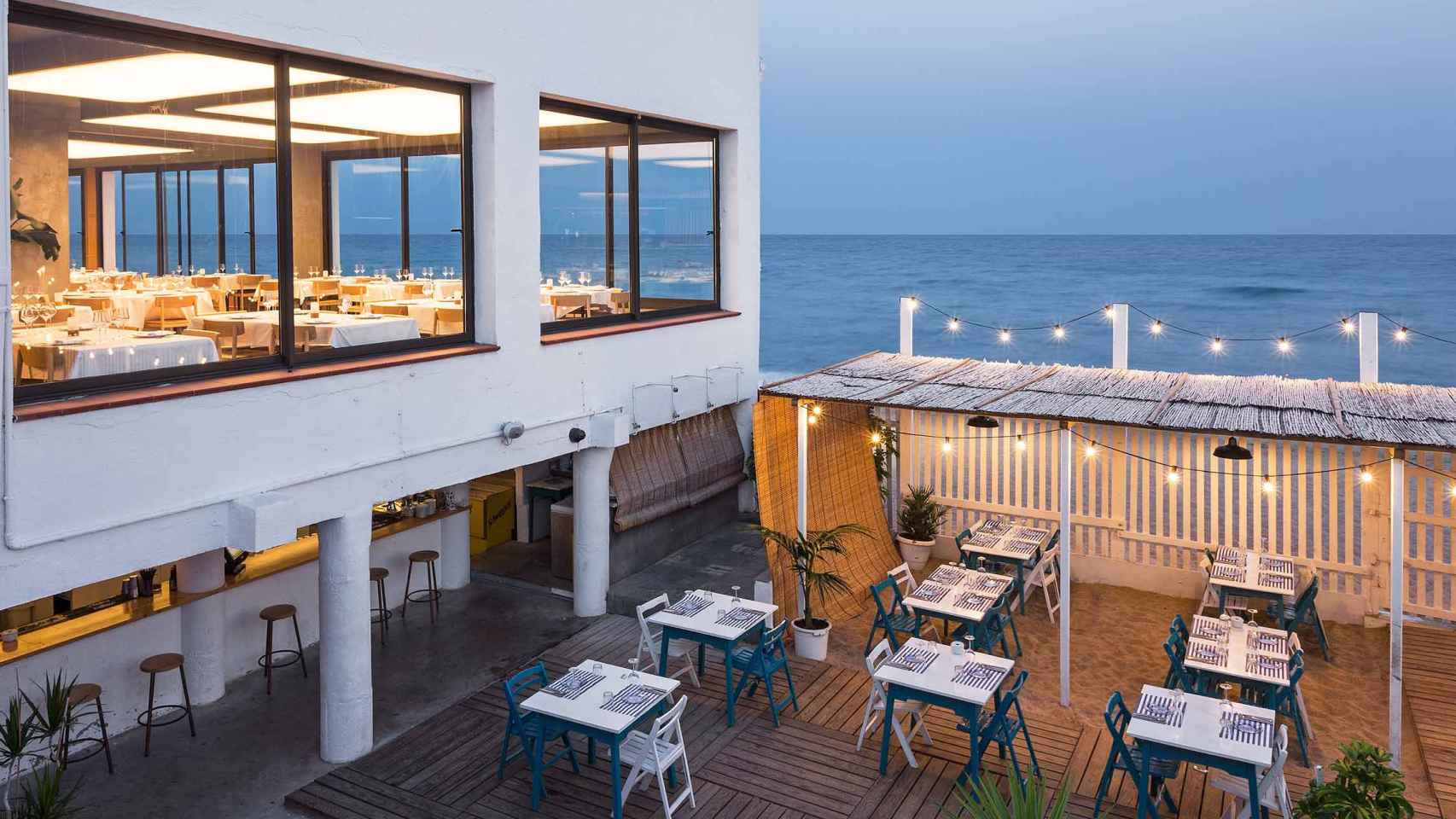 Terraza del restaurante La Donzella de la Costa de Badalona